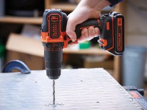 Black+Decker BDCHD18K-QW in funzione